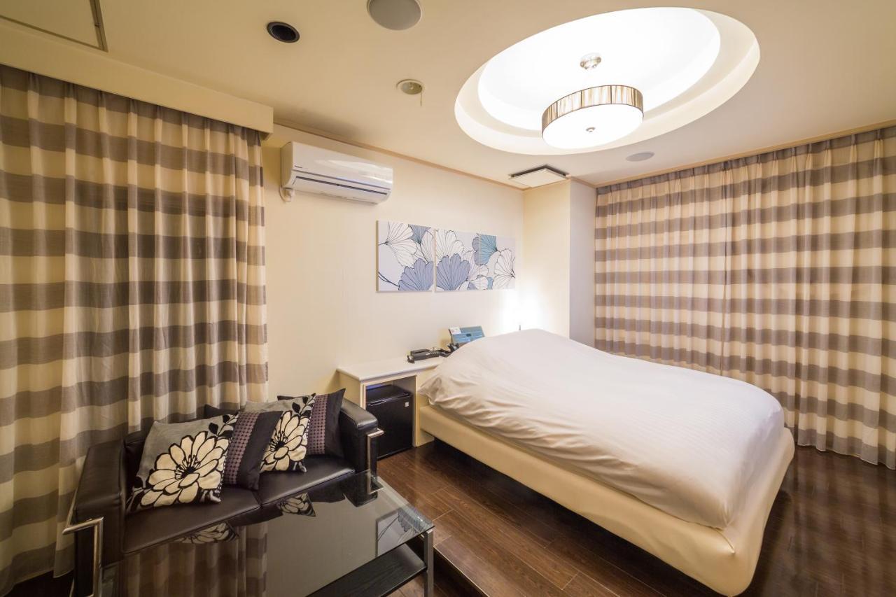 Hotel Aqua Color (Adults Only) Фукусима Экстерьер фото